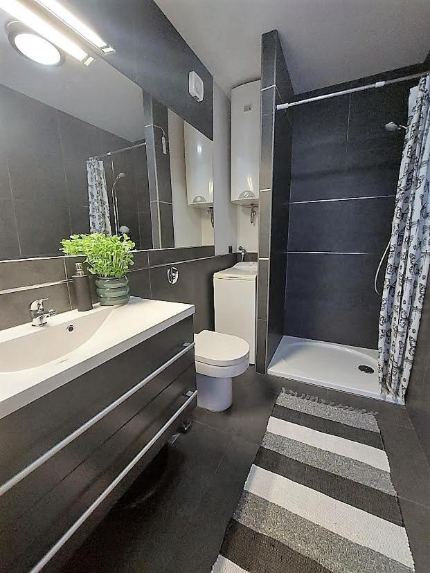 Urban Nest, Sunny Apartment 4 Stars Rijeka Eksteriør billede