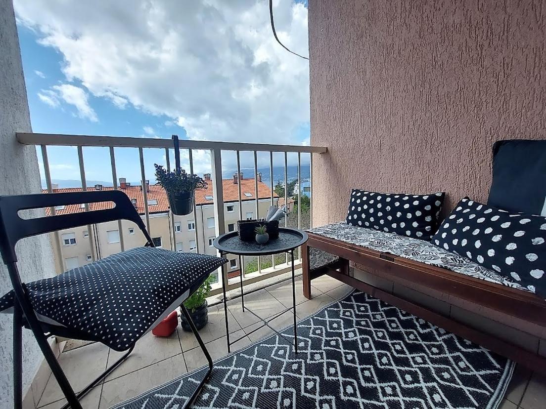 Urban Nest, Sunny Apartment 4 Stars Rijeka Eksteriør billede