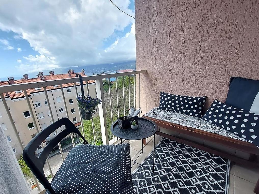 Urban Nest, Sunny Apartment 4 Stars Rijeka Eksteriør billede