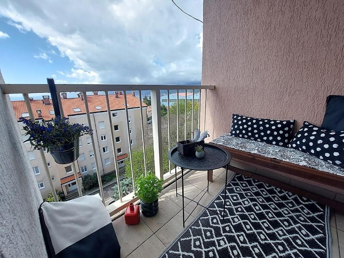 Urban Nest, Sunny Apartment 4 Stars Rijeka Eksteriør billede