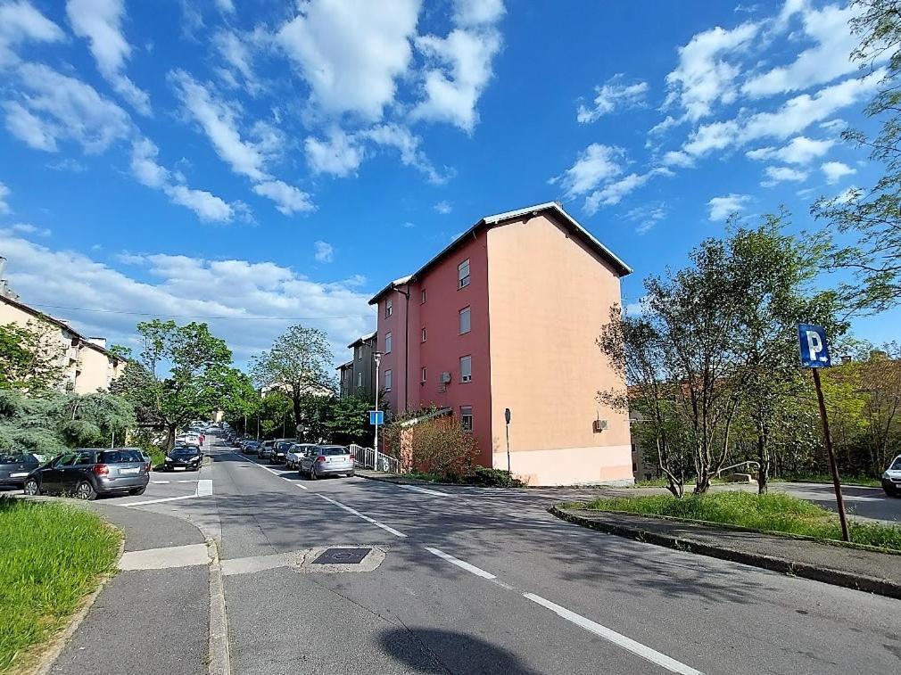Urban Nest, Sunny Apartment 4 Stars Rijeka Eksteriør billede
